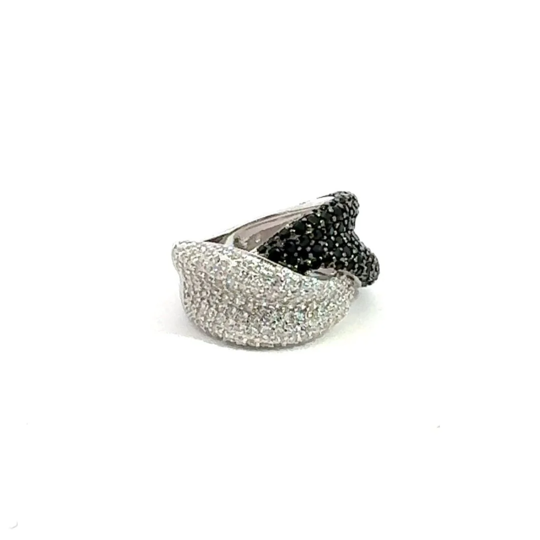 Black and White Wave Ring