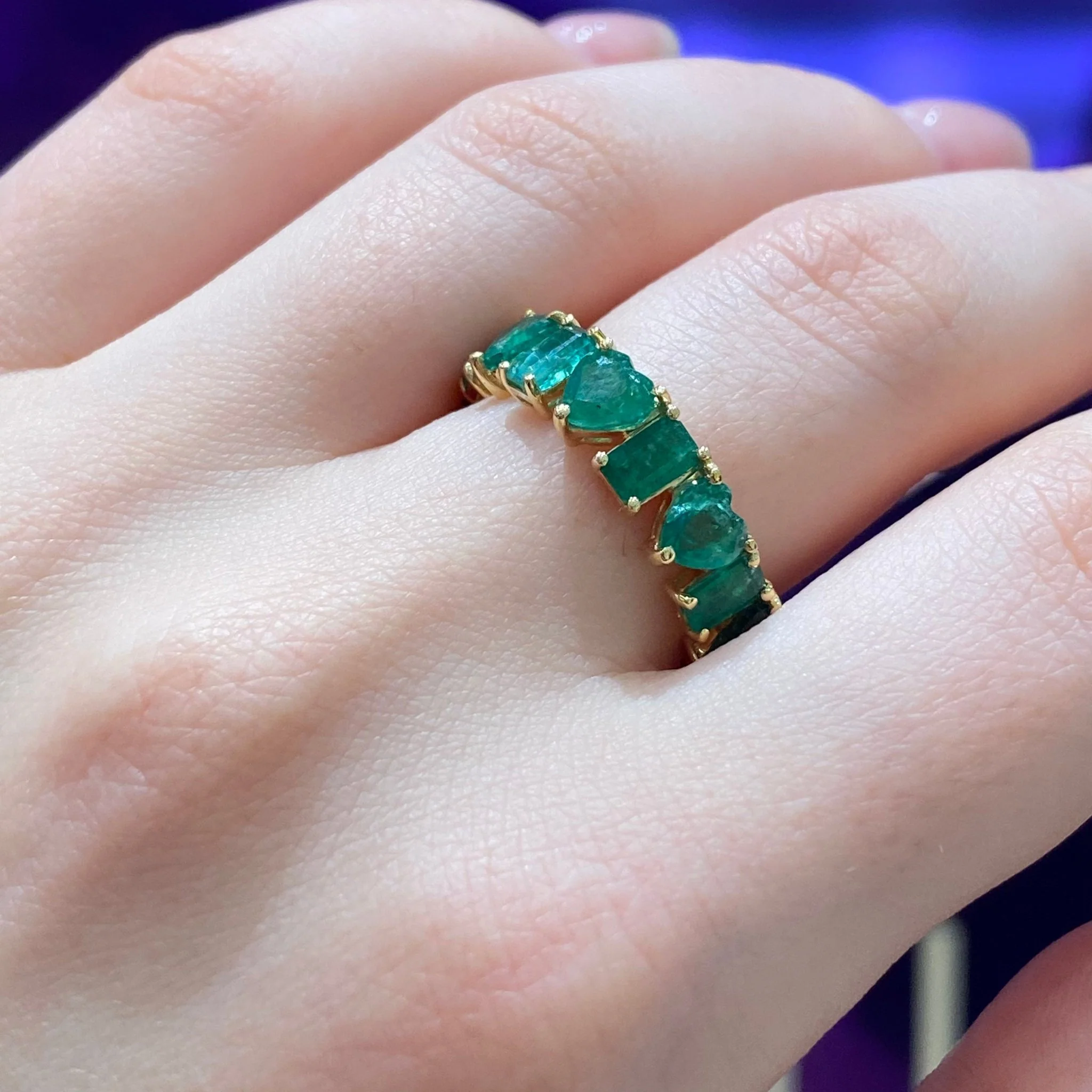 Emerald Yellow Gold 18K Ring For Her - Image 3