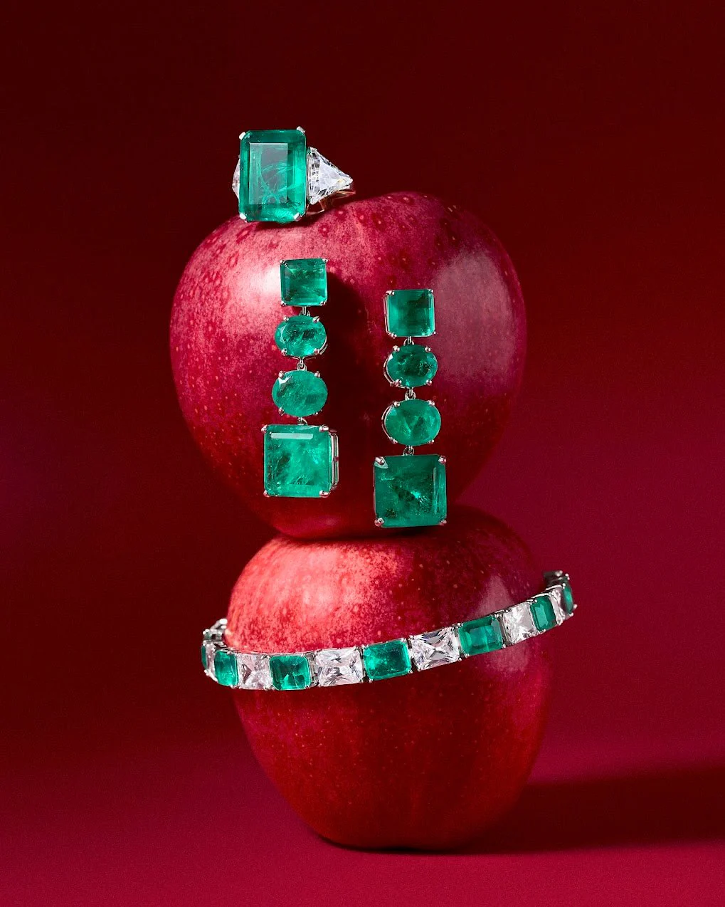 Eternal Green Stone Earring - Image 3