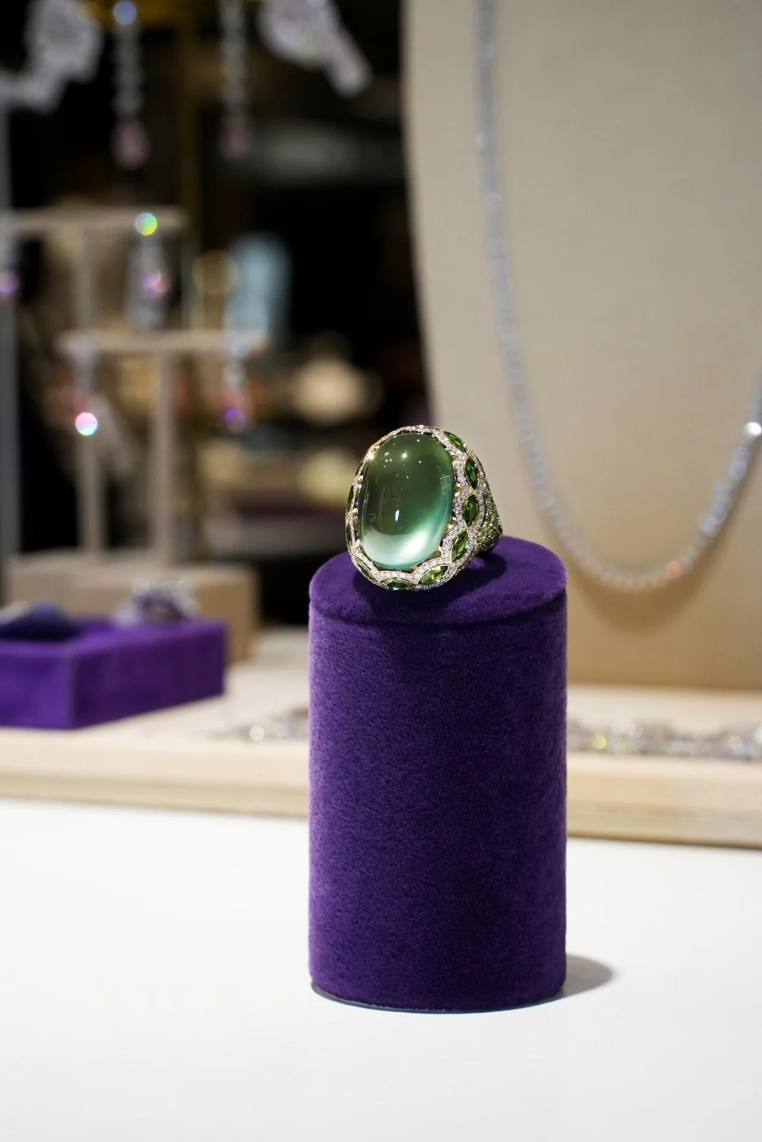 One of a Kind Prenite Diamond 18K Yellow Gold Ring - Image 3