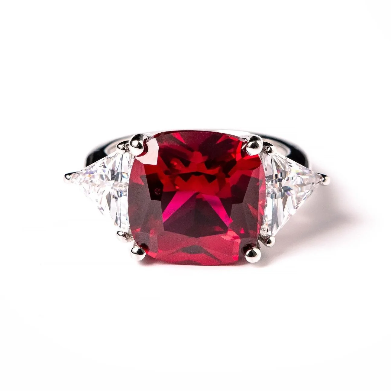 A Cushion Cut Karolina White Silver Ring - Image 10