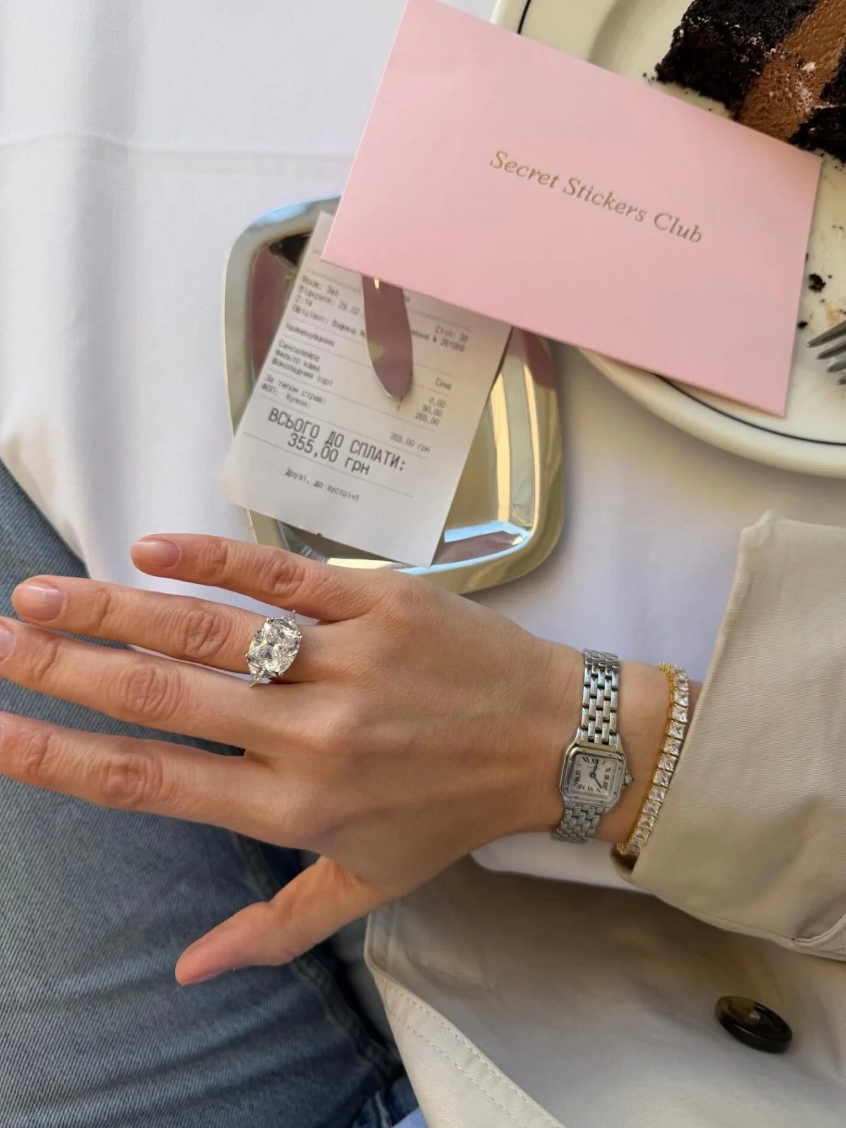 A Cushion Cut Karolina White Silver Ring - Image 5