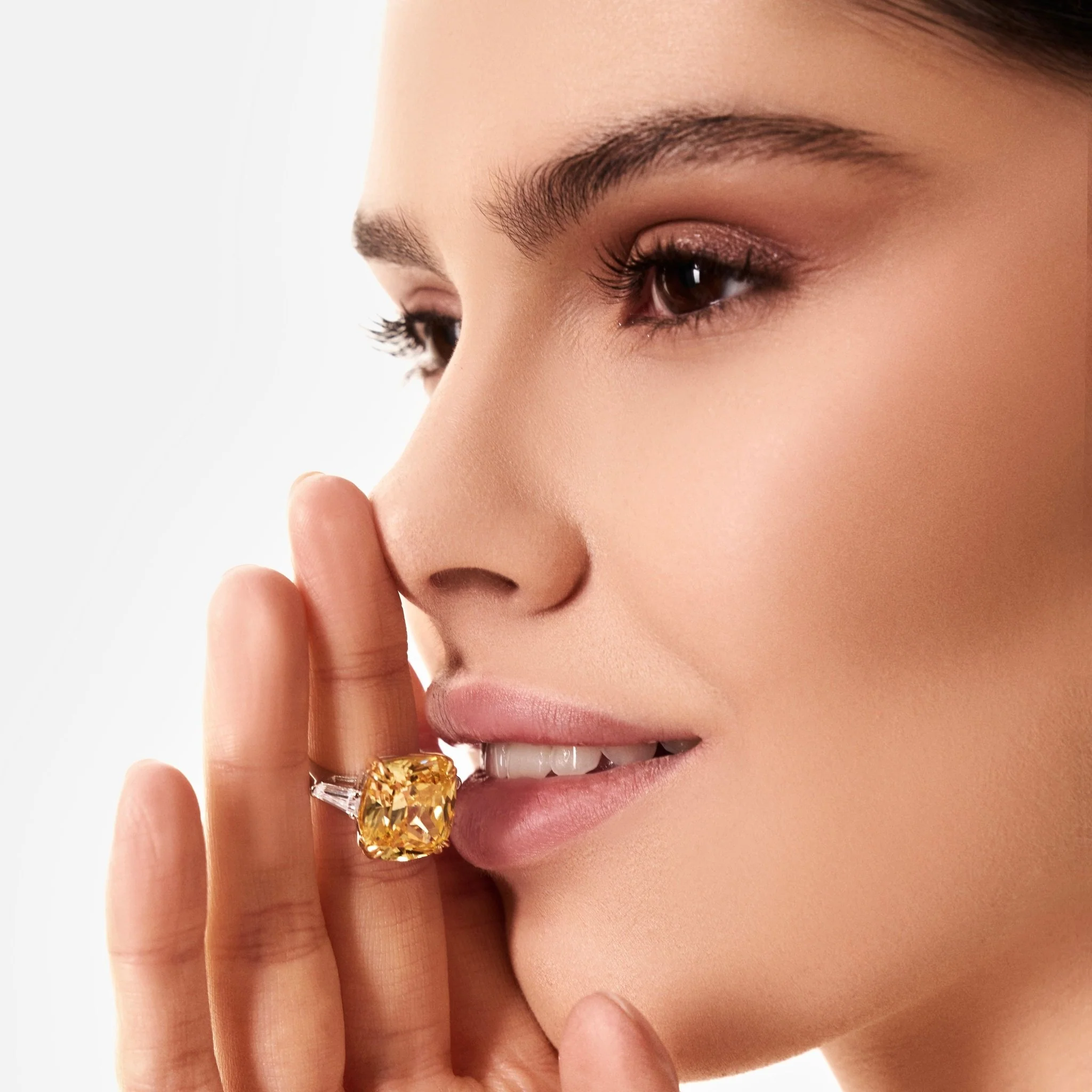 Luxe Yellow Diamond Ring - Image 3